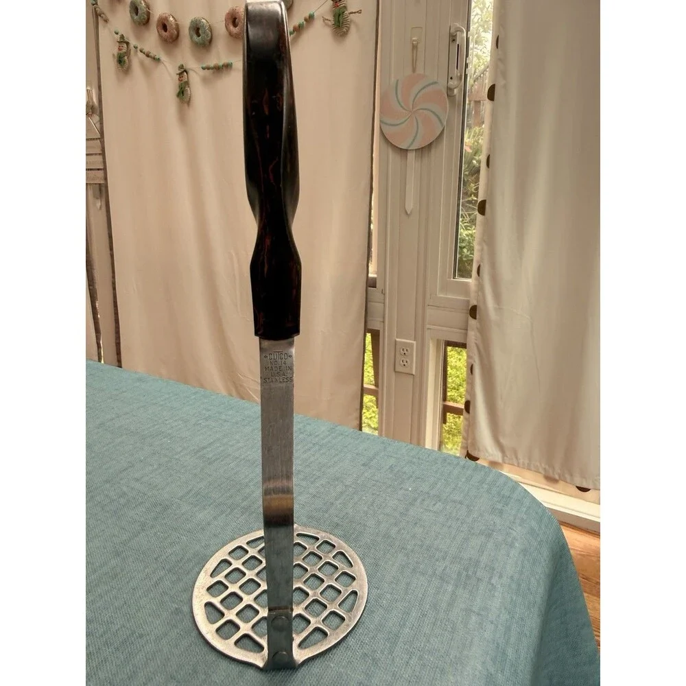Vtg Cutco USA Potato Masher No. 14 STAINLESS Wood Swirl Brown Handle 10.25” MCM